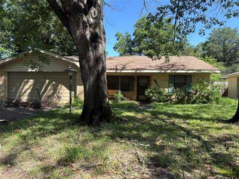 2911 Overlook Circle, Corsicana, TX 75110