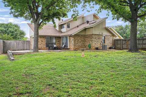 105 Yorkshire Court, Euless, TX 76040