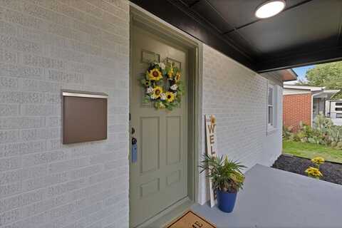 3315 Mayhew Drive, Dallas, TX 75228
