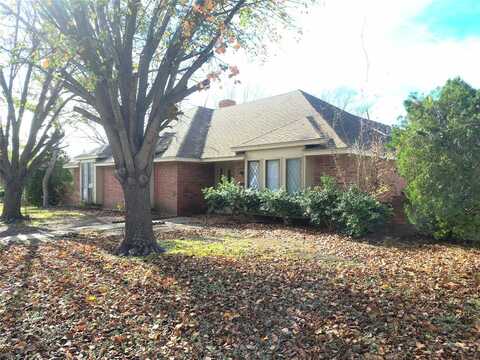 327 Trevino Trail, Lancaster, TX 75146