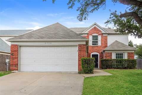 2732 Country Creek Lane, Fort Worth, TX 76123