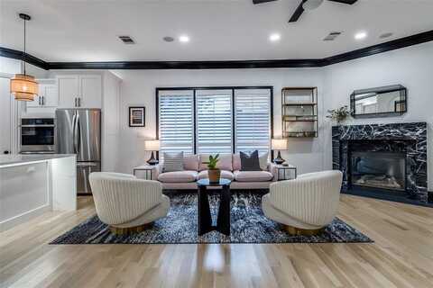4518 Gilbert Avenue, Dallas, TX 75219