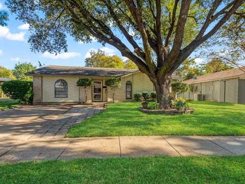424 Bluebonnet Trail, Garland, TX 75043