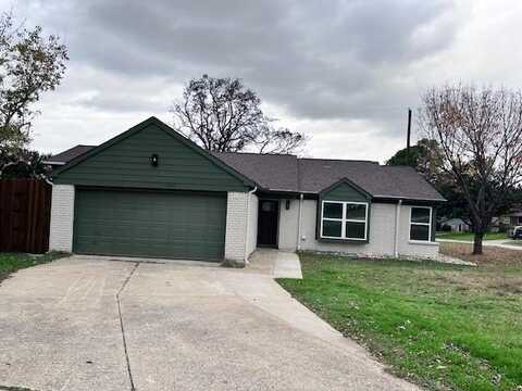 569 Yellowstone Drive, Grapevine, TX 76051