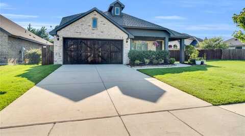 1621 Whispering Trail Drive, Waxahachie, TX 75165