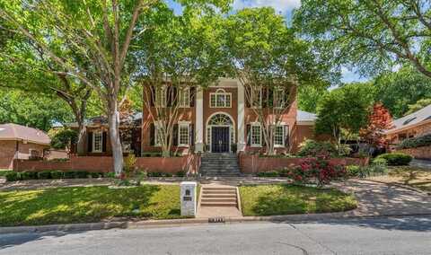 3713 Black Canyon Road, Fort Worth, TX 76109