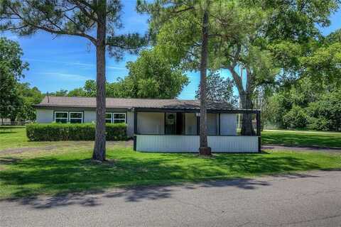 552 Oak Leaf Trail, East Tawakoni, TX 75472
