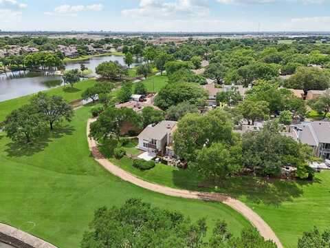 2926 Shady Lake Circle, Carrollton, TX 75006
