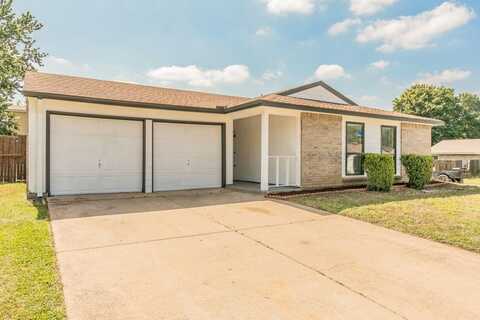 2400 Clearwood Drive, Arlington, TX 76014