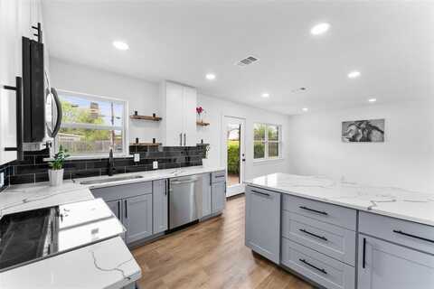 13409 Red Fern Lane, Dallas, TX 75240