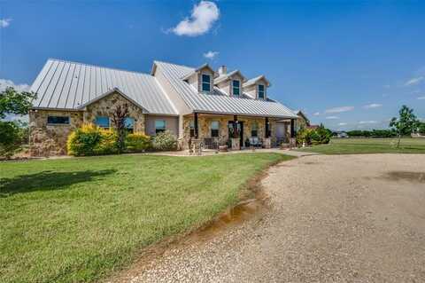 221 Cattle Trail, Tioga, TX 76271