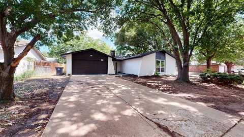 721 Salem Drive, Arlington, TX 76014