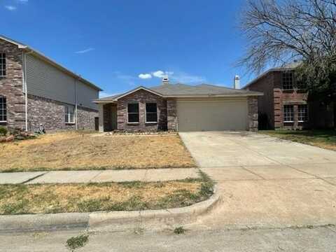 5413 Emmeryville Lane, Fort Worth, TX 76244