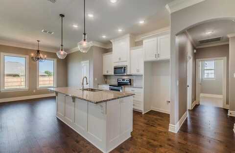 138 Ocean Lake Drive, Edgewood, TX 75117