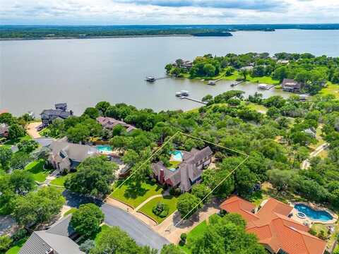 8921 Crest Ridge Drive, Fort Worth, TX 76179