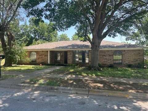 2106 Overbrook Drive, Arlington, TX 76014