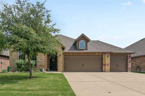 282 Pine Crest Drive, Justin, TX 76247
