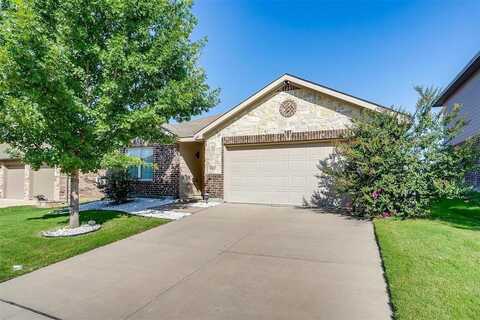 2924 Whitetail Chase Drive, Fort Worth, TX 76108
