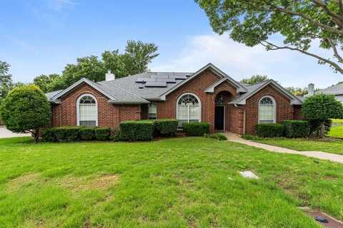 808 Shady Glen Court, Fort Worth, TX 76120