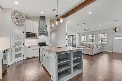 1259 County Road 138, Oak Ridge, TX 75161