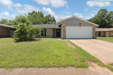 7504 Kingsmill Terrace, Fort Worth, TX 76112