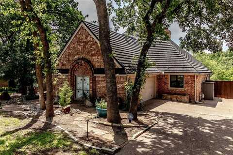 2310 Castle Rock Road, Arlington, TX 76006