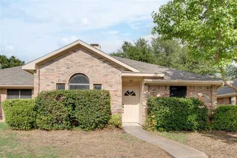 2018 Hearthside Lane, Garland, TX 75044