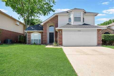 2935 Chanute Drive, Grand Prairie, TX 75052