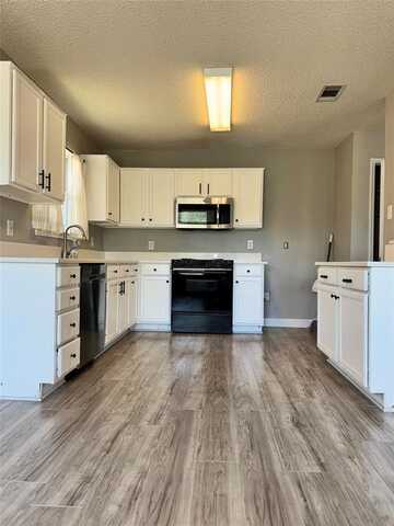 2748 Yoakum Street, Fort Worth, TX 76108