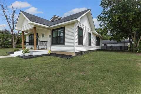 207 W River, Meridian, TX 76665