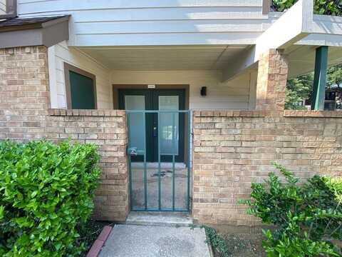 2311 Balsam Drive, Arlington, TX 76006