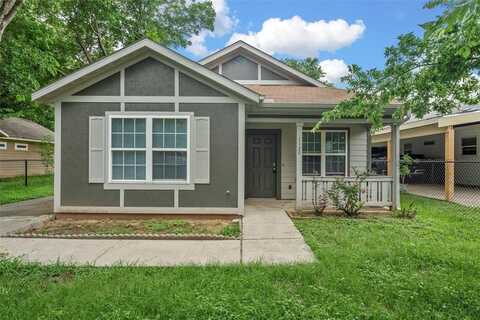 1120 Holt Avenue, Waco, TX 76706