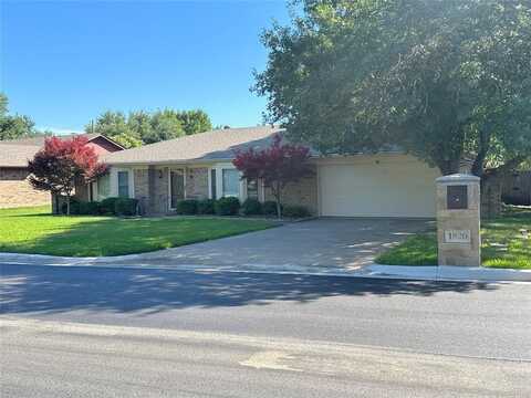 1820 High Ridge Road, Benbrook, TX 76126