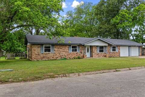 202 Mockingbird Cir, Mount Vernon, TX 75457