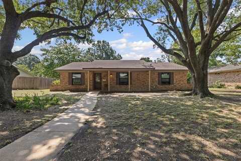 103 Auburn Street, Waxahachie, TX 75165