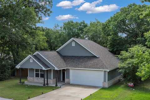 1004 San Jacinto Street, Terrell, TX 75160