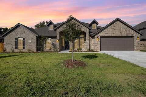 605 Candace Drive, DeSoto, TX 75115