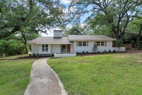 3016 Nottingham Drive, Denton, TX 76209