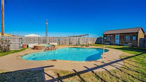 520 Private Road 1615, Stephenville, TX 76401