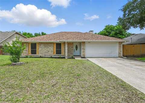 1009 Meadow Creek Drive, Lancaster, TX 75146