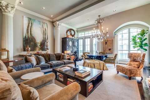 2300 Leonard Street, Dallas, TX 75201