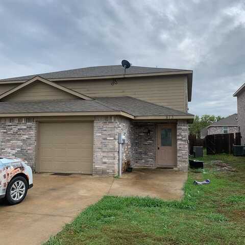 813 E College Avenue, Princeton, TX 75407