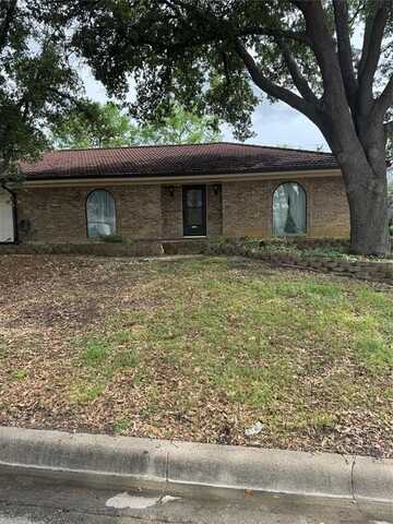 4809 Winesanker Way, Fort Worth, TX 76133