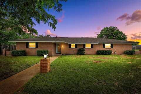 201 Randy Drive, Woodway, TX 76712