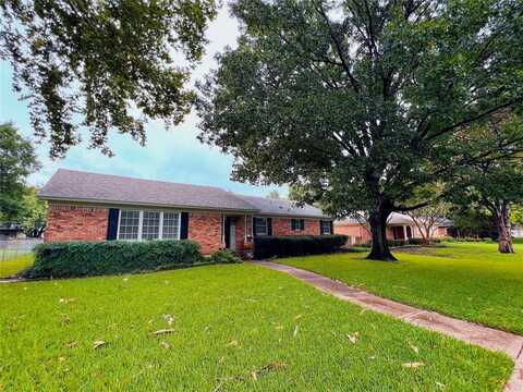 826 Sylvania Drive, Dallas, TX 75218