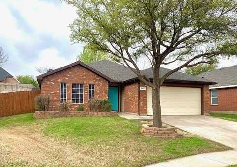 2952 Milby Oaks Drive, Fort Worth, TX 76244
