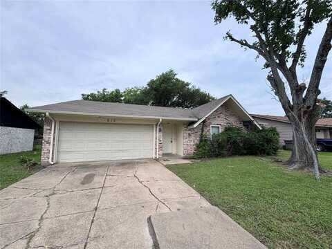 513 Southlake Drive, Forney, TX 75126