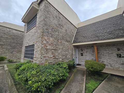 214 Village North Drive, Richardson, TX 75081