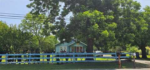 812 N Waldrip Street, Grand Saline, TX 75140
