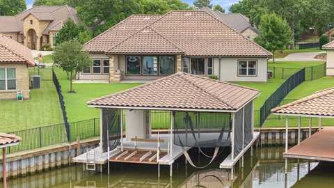 1209 Catalina Bay Boulevard, Granbury, TX 76048